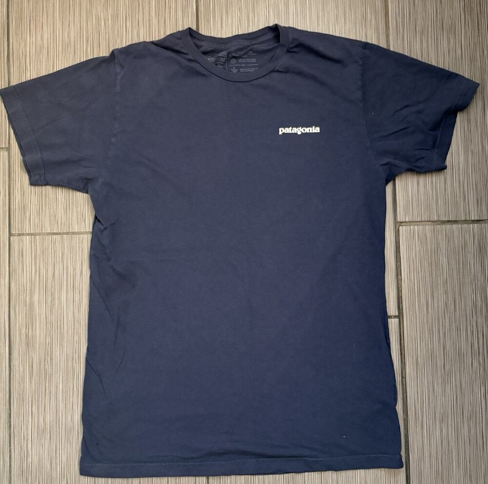 Patagonia Slim Fit Organic Cotton Short Sleeve T-shirt Men’s Medium Navy Blue